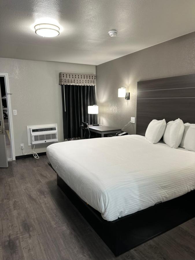 Sleepy Traveler Motel Wagoner Екстериор снимка